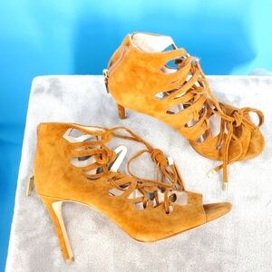 Louise et Cie open toe camel color heels 8/38